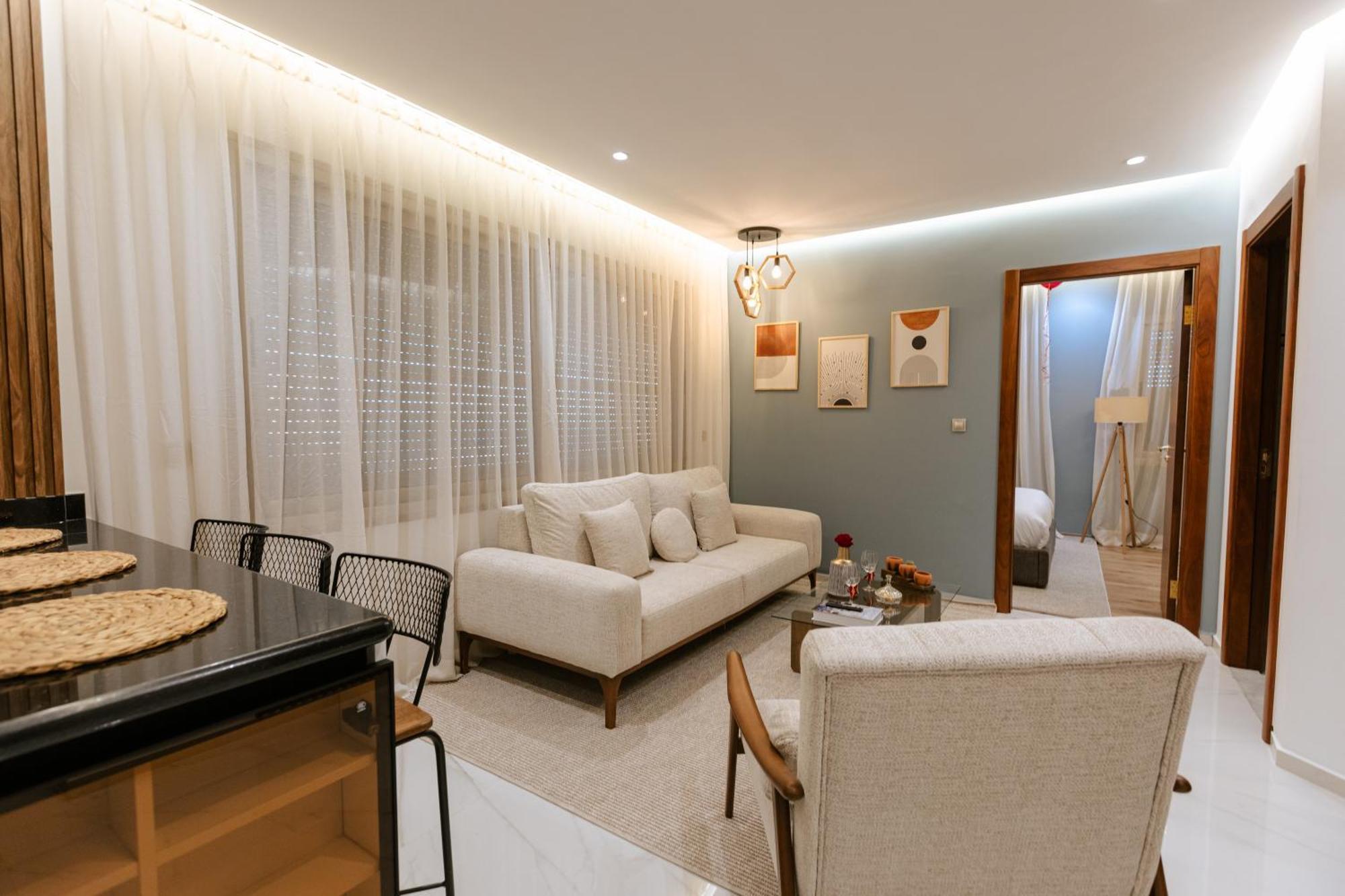 טנג'יר Marina View Residence Luxurious Studio Retreat With Stunning Ocean Views 1 Double Bedroom, 1 Convertible Couch מראה חיצוני תמונה