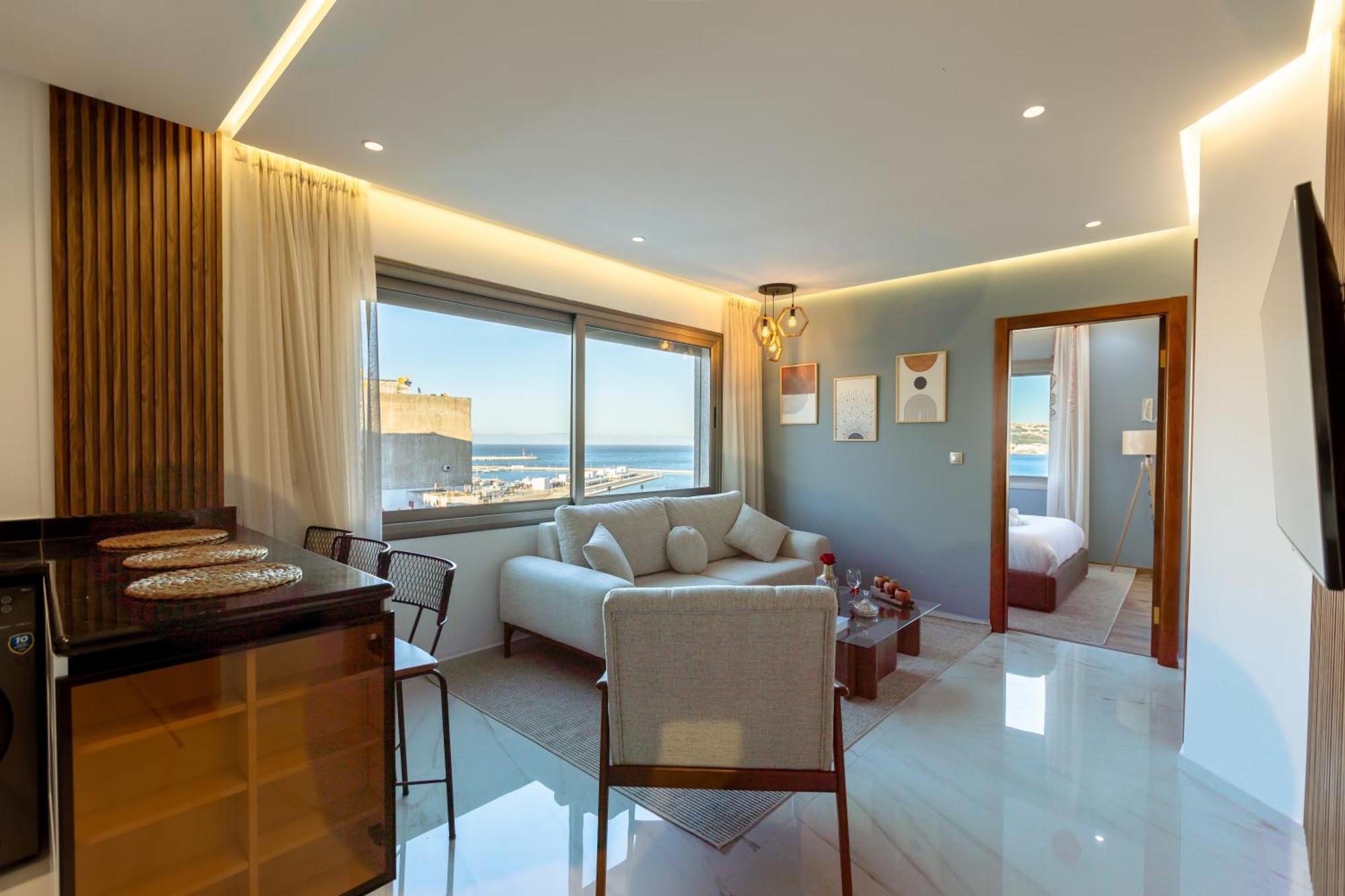 טנג'יר Marina View Residence Luxurious Studio Retreat With Stunning Ocean Views 1 Double Bedroom, 1 Convertible Couch מראה חיצוני תמונה