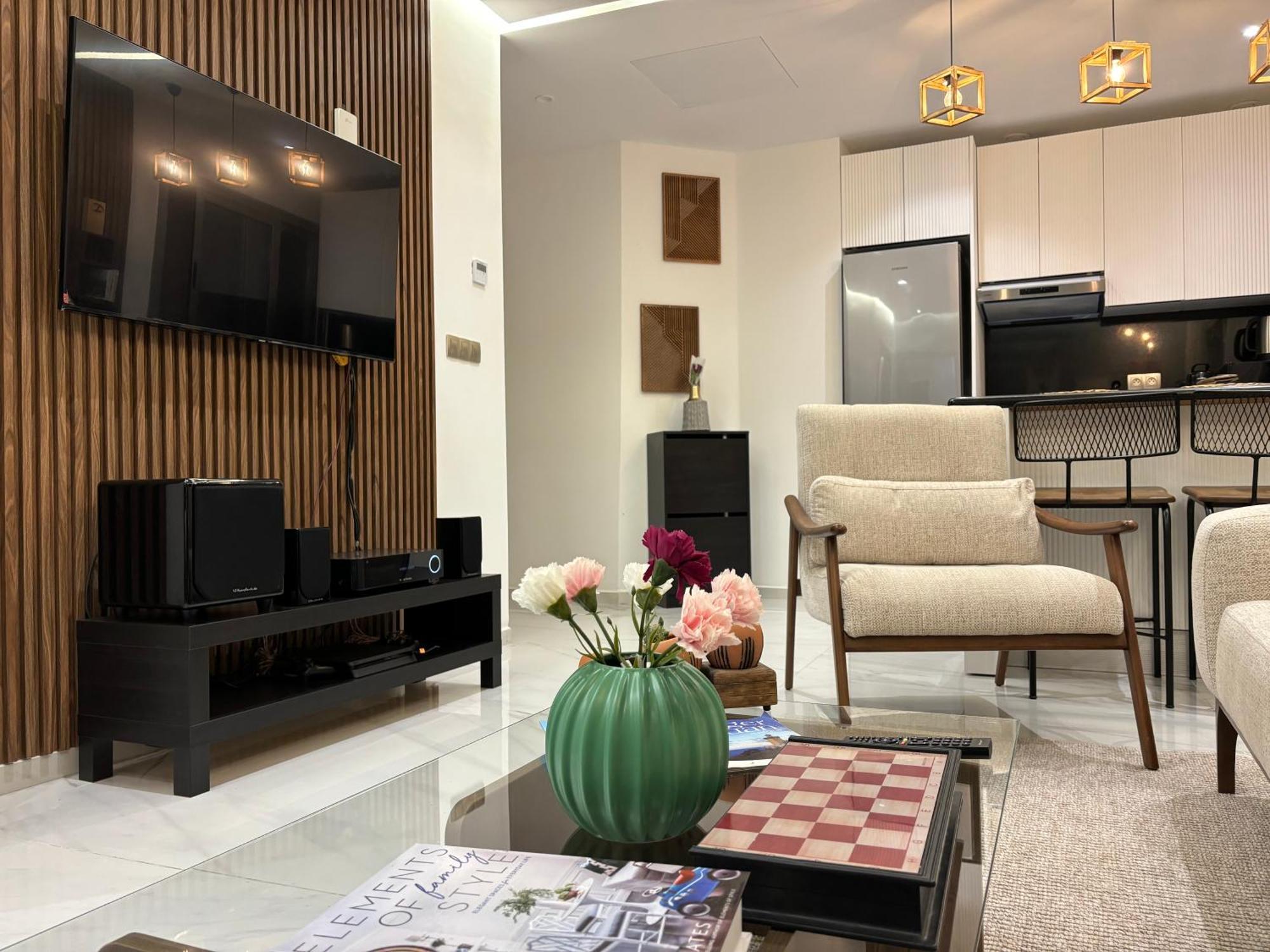 טנג'יר Marina View Residence Luxurious Studio Retreat With Stunning Ocean Views 1 Double Bedroom, 1 Convertible Couch מראה חיצוני תמונה